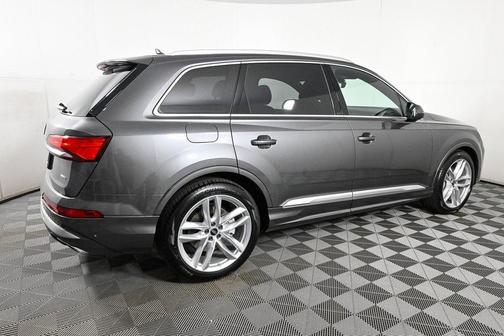 2025 Audi Q7 55 Premium Plus
