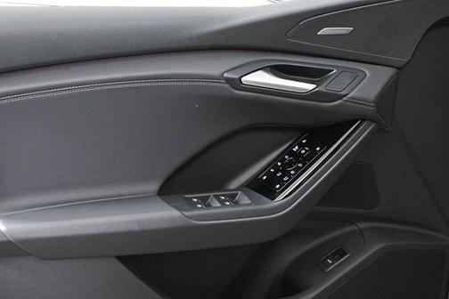 2025 Audi Q6 e-tron Premium Plus quattro
