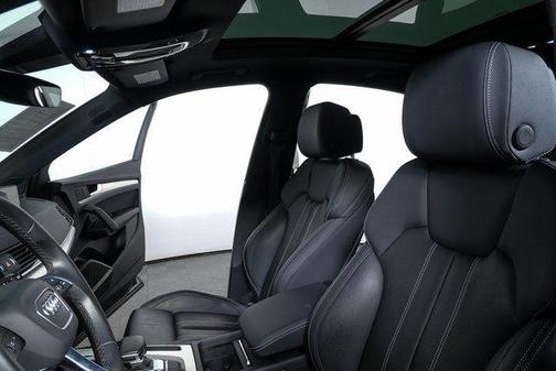 2023 Audi Q5 45 S line Prestige