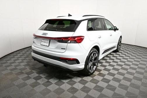 2024 Audi Q4 e-tron Premium Plus 55 quattro