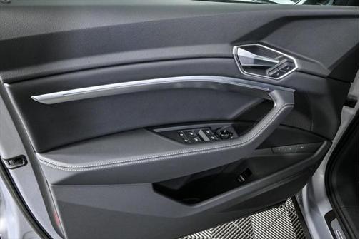 2022 Audi e-tron Sportback S line Premium