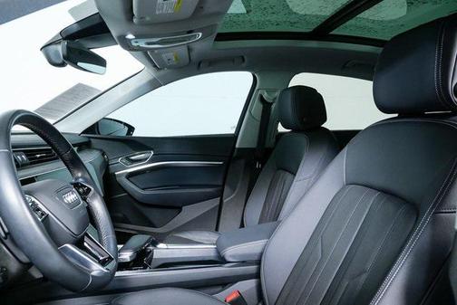 2022 Audi e-tron Sportback S line Premium Plus