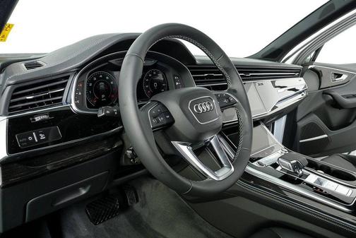 2026 Audi Q7 55 Premium Plus