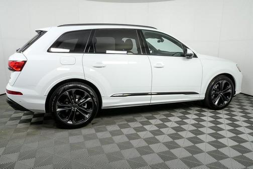 2026 Audi Q7 55 Premium Plus