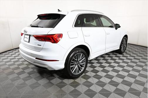 2022 Audi Q3 40 Premium