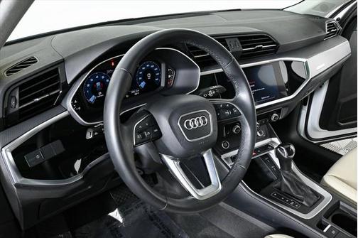 2022 Audi Q3 40 Premium