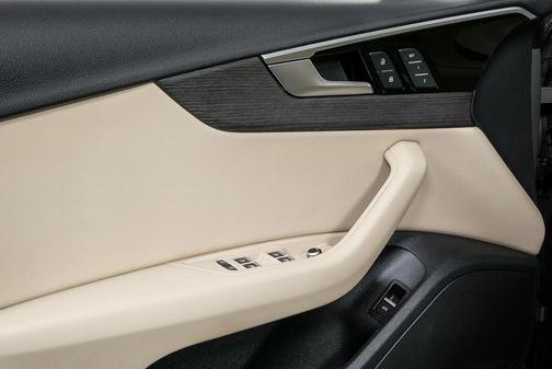 2023 Audi A4 45 S line Premium