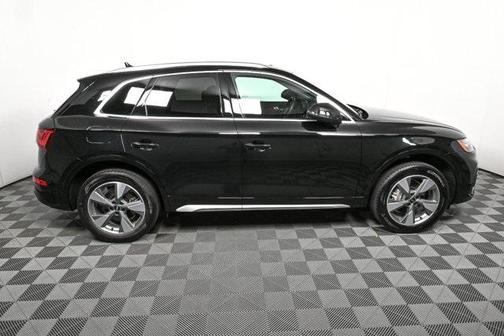 2024 Audi Q5 40 Premium