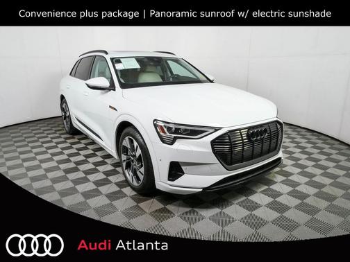 Glacier White Metallic 2023 Audi e-tron Premium quattro