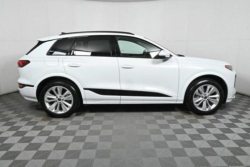 2025 Audi Q6 e-tron Premium Plus