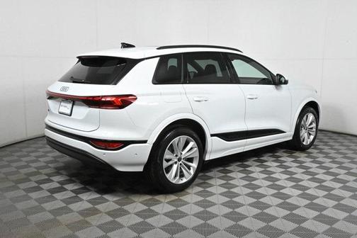 2025 Audi Q6 e-tron Premium Plus