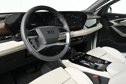 2025 Audi Q6 e-tron Premium Plus
