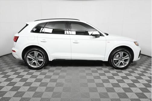 2025 Audi Q5 45 S line Premium