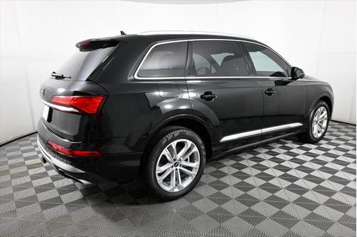 2025 Audi Q7 55 Prestige