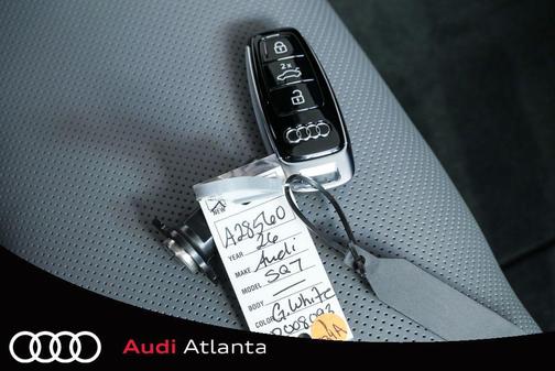 2026 Audi SQ7 4.0T Premium Plus