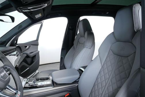 2026 Audi SQ7 4.0T Premium Plus