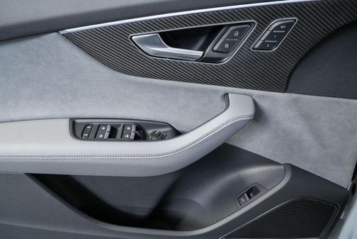 2026 Audi SQ7 4.0T Premium Plus