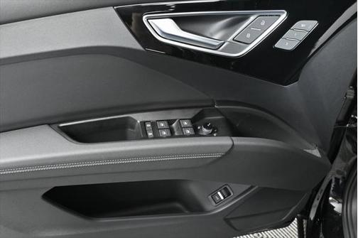 2025 Audi Q4 e-tron Premium 45 RWD
