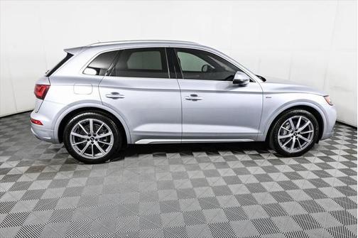 2021 Audi Q5 Premium Plus 55 TFSI e quattro S tronic