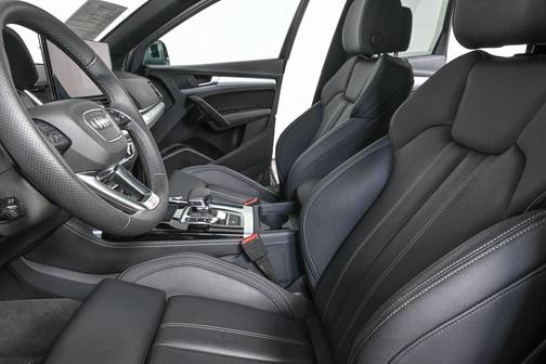 2025 Audi Q5 45 S line Premium Plus