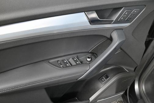 2025 Audi Q5 45 S line Premium Plus