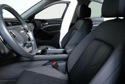 2021 Audi e-tron Premium