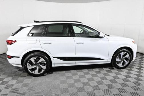 2025 Audi Q6 e-tron Premium quattro