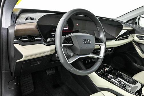 2025 Audi Q6 e-tron Premium quattro