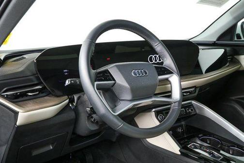 2025 Audi Q5 Premium TFSI quattro S tronic