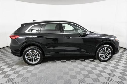 2025 Audi Q5 Premium