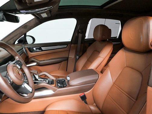 Carmine Red 2021 Porsche Cayenne Turbo