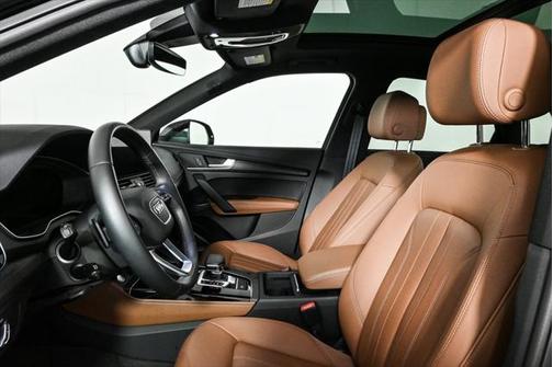 2022 Audi Q5 40 Premium Plus