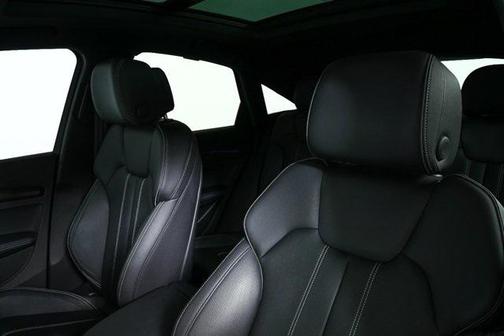 2023 Audi Q5 45 S line Prestige