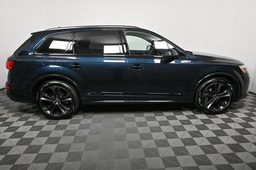 2025 Audi Q7 55 Prestige