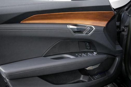 2023 Audi e-tron GT Premium Plus quattro