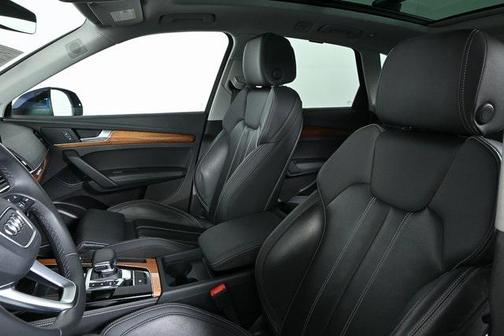 2023 Audi Q5 45 S line Premium Plus