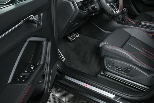 2025 Audi Q3 45 S line Premium Plus