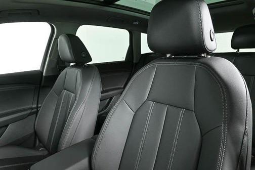 2025 Audi Q6 e-tron Premium