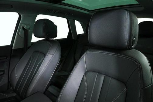 2023 Audi Q5 40 Premium Plus