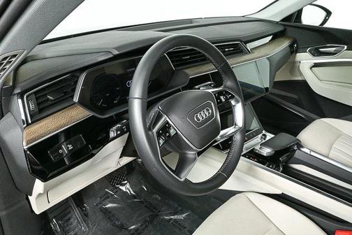 2023 Audi e-tron Premium Plus quattro