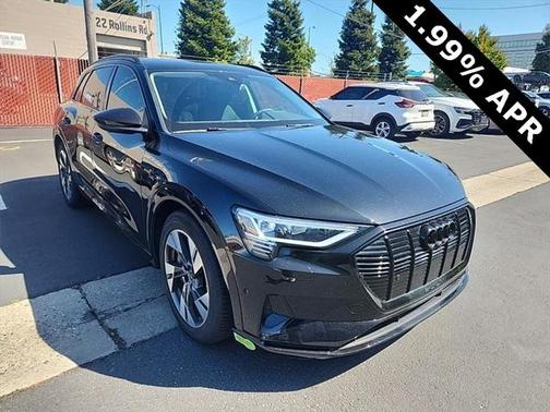 2023 Audi e-tron Premium quattro