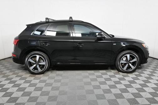 2022 Audi Q5 45 S line Premium Plus