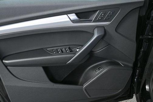 2025 Audi Q5 45 S line Premium