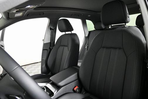 2025 Audi Q5 Premium