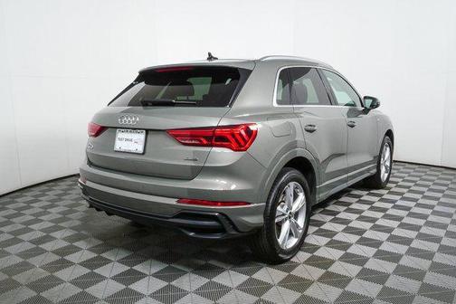 2022 Audi Q3 45 S line Premium