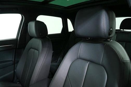 2022 Audi Q3 45 S line Premium