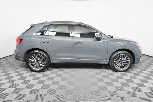 2023 Audi Q3 Premium 40 TFSI quattro Tiptronic