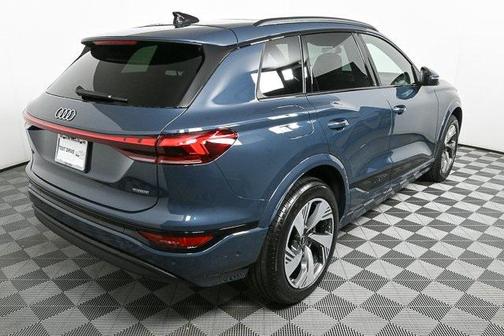 2025 Audi Q6 e-tron Premium Plus quattro