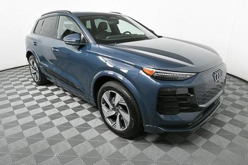 2025 Audi Q6 e-tron Premium Plus quattro