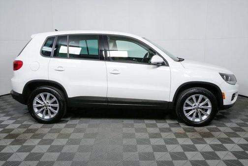 2014 Volkswagen Tiguan Auto SE